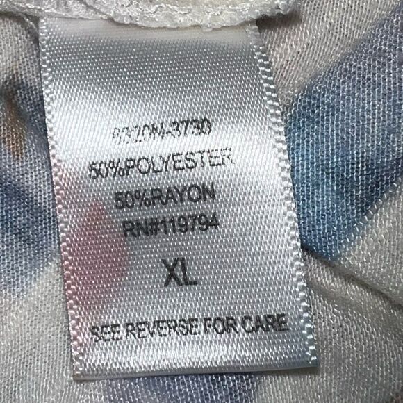 One world cute patriotic red white and blue top! - Picture 11 of 12